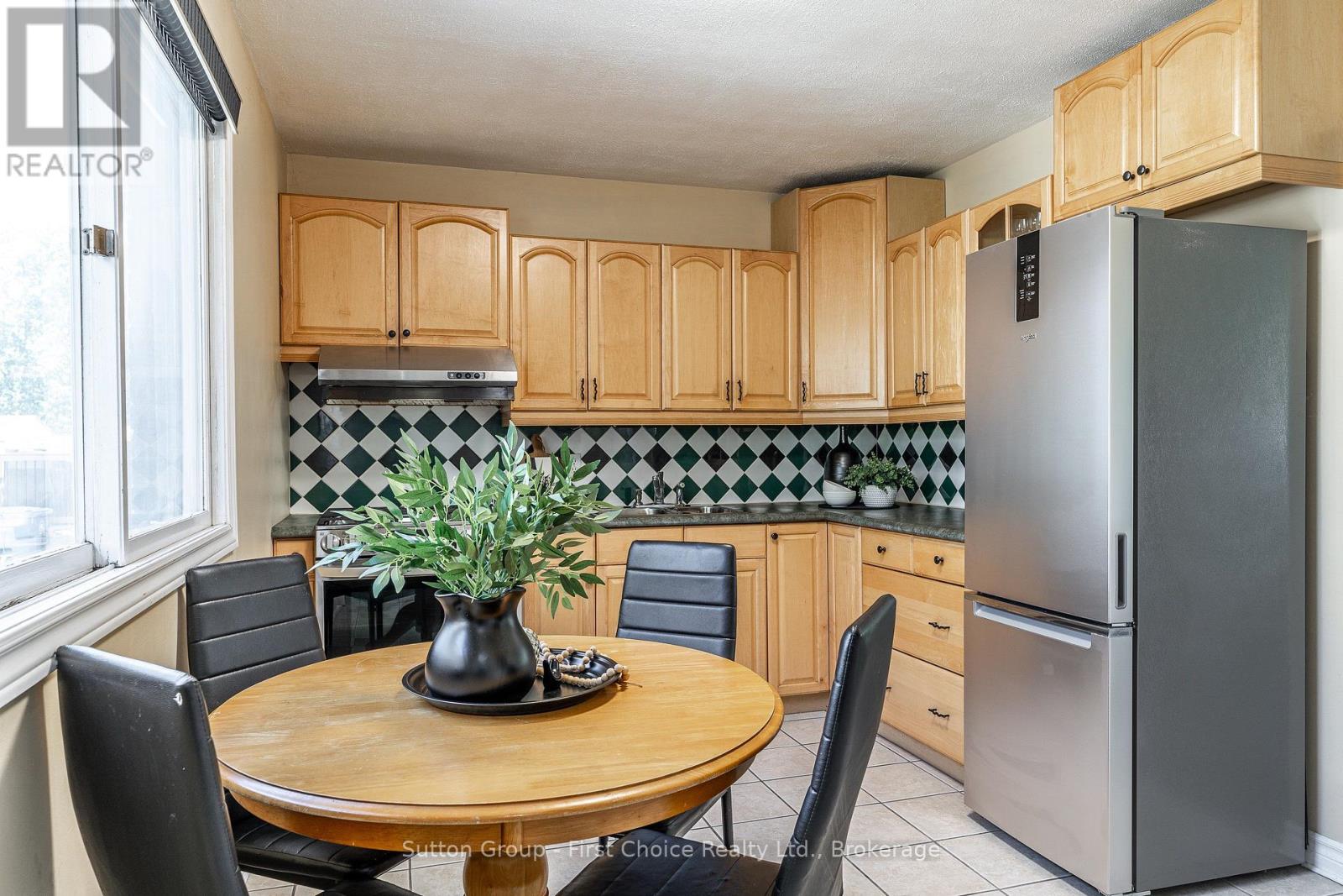 93 Kemp Crescent, Stratford, Ontario  N5A 5C2 - Photo 12 - X13778642