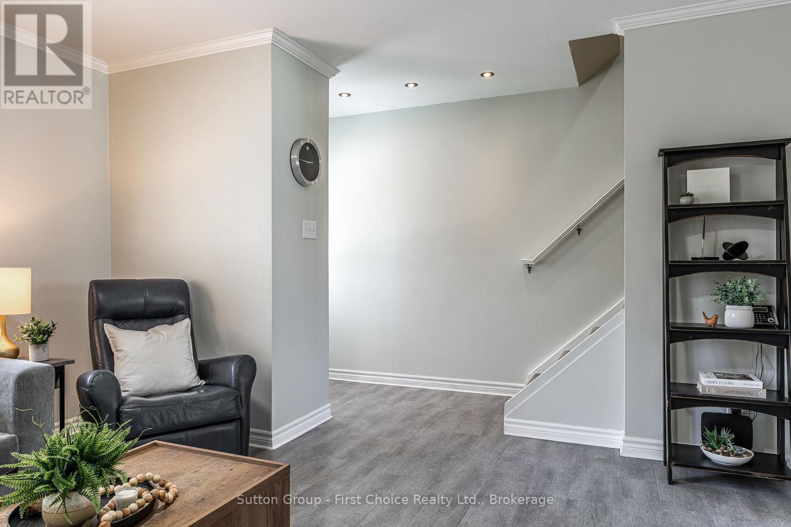 93 Kemp Crescent, Stratford, Ontario  N5A 5C2 - Photo 6 - X13778642