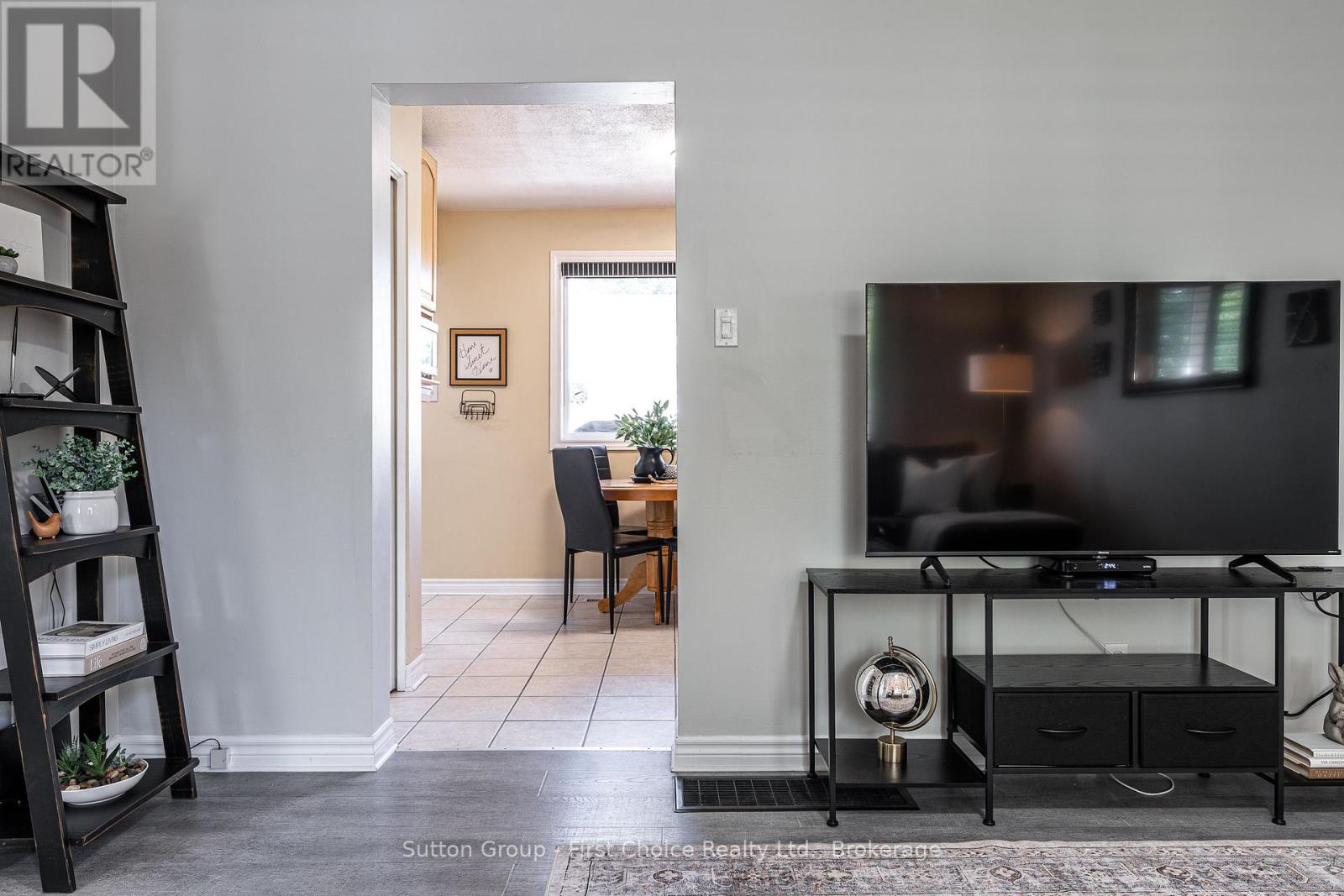 93 Kemp Crescent, Stratford, Ontario  N5A 5C2 - Photo 7 - X13778642