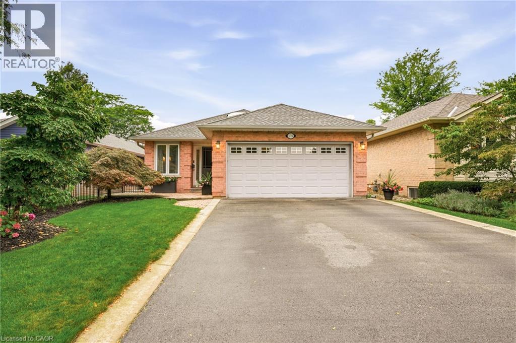 1229 Nathaniel Crescent, Burlington, Ontario  L7S 2A6 - Photo 2 - 40861506