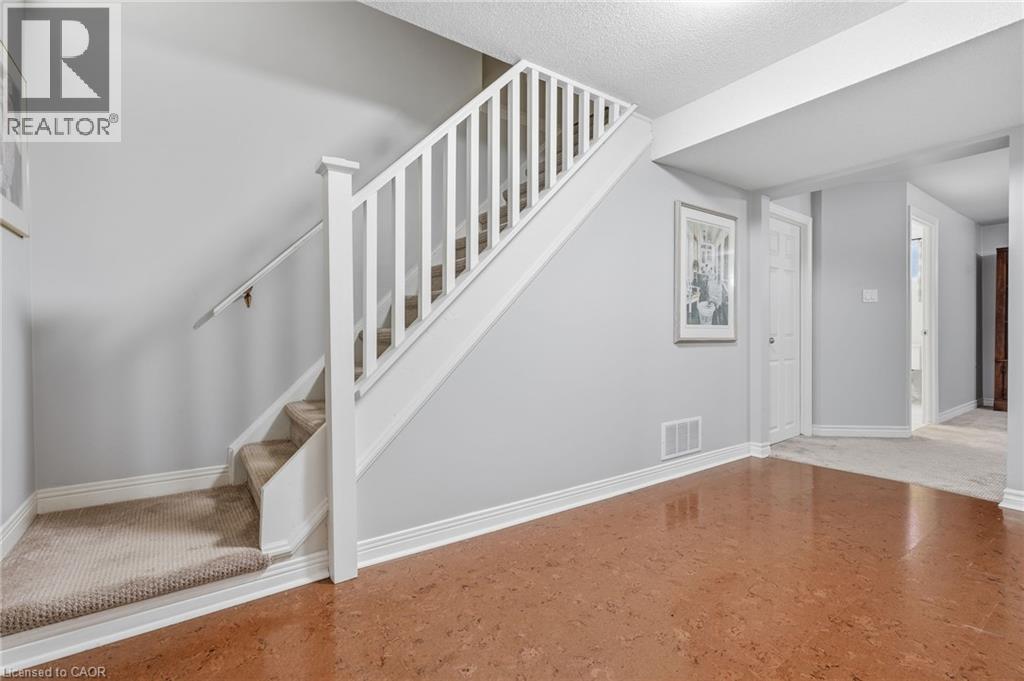 1229 Nathaniel Crescent, Burlington, Ontario  L7S 2A6 - Photo 29 - 40861506