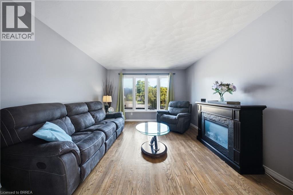 11 Dundas Street W, Paris, Ontario  N3L 1E9 - Photo 10 - 40861699