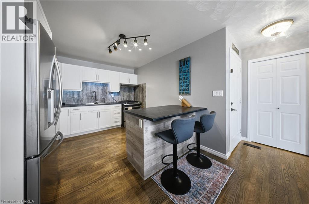 11 Dundas Street W, Paris, Ontario  N3L 1E9 - Photo 16 - 40861699