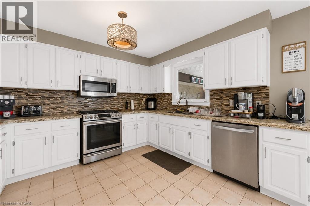 330 Margaret Avenue, Stoney Creek, Ontario  L8E 2J4 - Photo 7 - 40862950