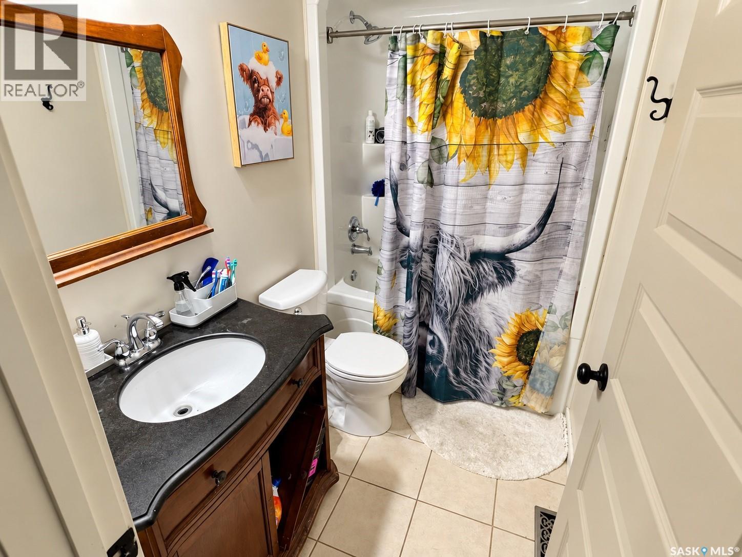 306 Centre Avenue, Meadow Lake, Saskatchewan  S9X 1H2 - Photo 10 - SK048052