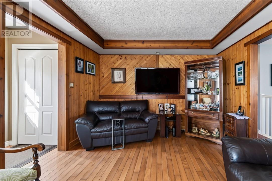 314 Tenth Avenue, Lively, Ontario  P3Y 1N7 - Photo 9 - 2130333