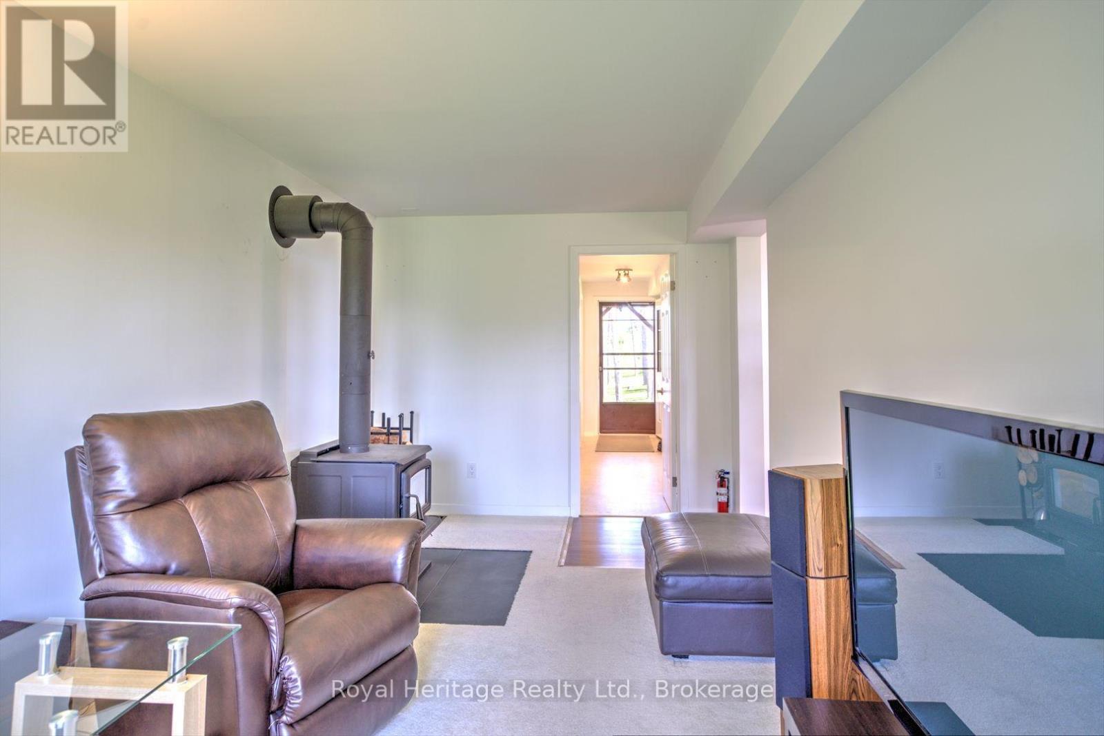 215 Fifth Line Dummer South Road, Douro-Dummer, Ontario  K0L 3A0 - Photo 6 - X13778676