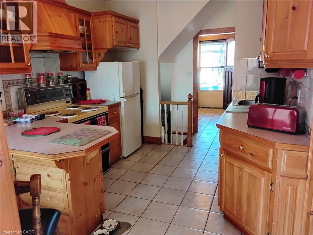 156 Leinster Avenue N, Hamilton, Ontario  L8L 6X9 - Photo 6 - 40861615