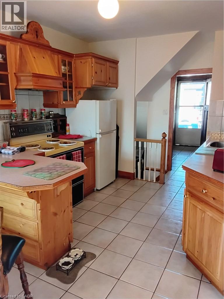 156 Leinster Avenue N, Hamilton, Ontario  L8L 6X9 - Photo 7 - 40861615