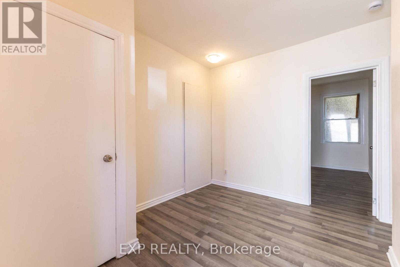 4 - 288 Montreal Road, Ottawa, Ontario  K1L 6B9 - Photo 2 - X13778730