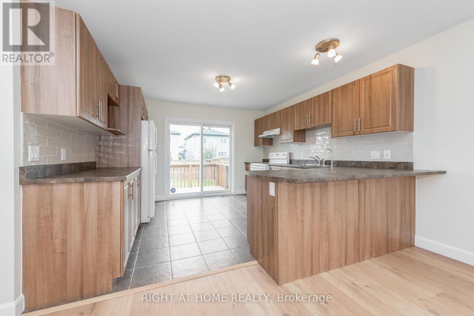 441 Denis Street, Alfred And Plantagenet, Ontario  K0A 3K0 - Photo 12 - X13778808