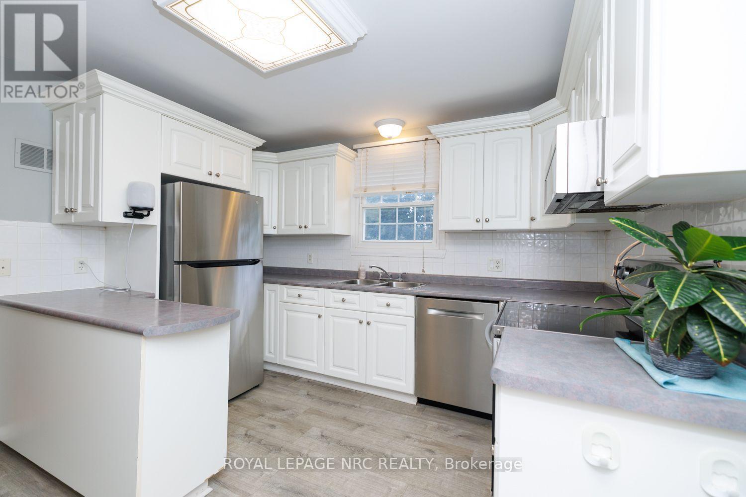 27 Cedardale Avenue, St. Catharines, Ontario  L2P 1B2 - Photo 12 - X13778696
