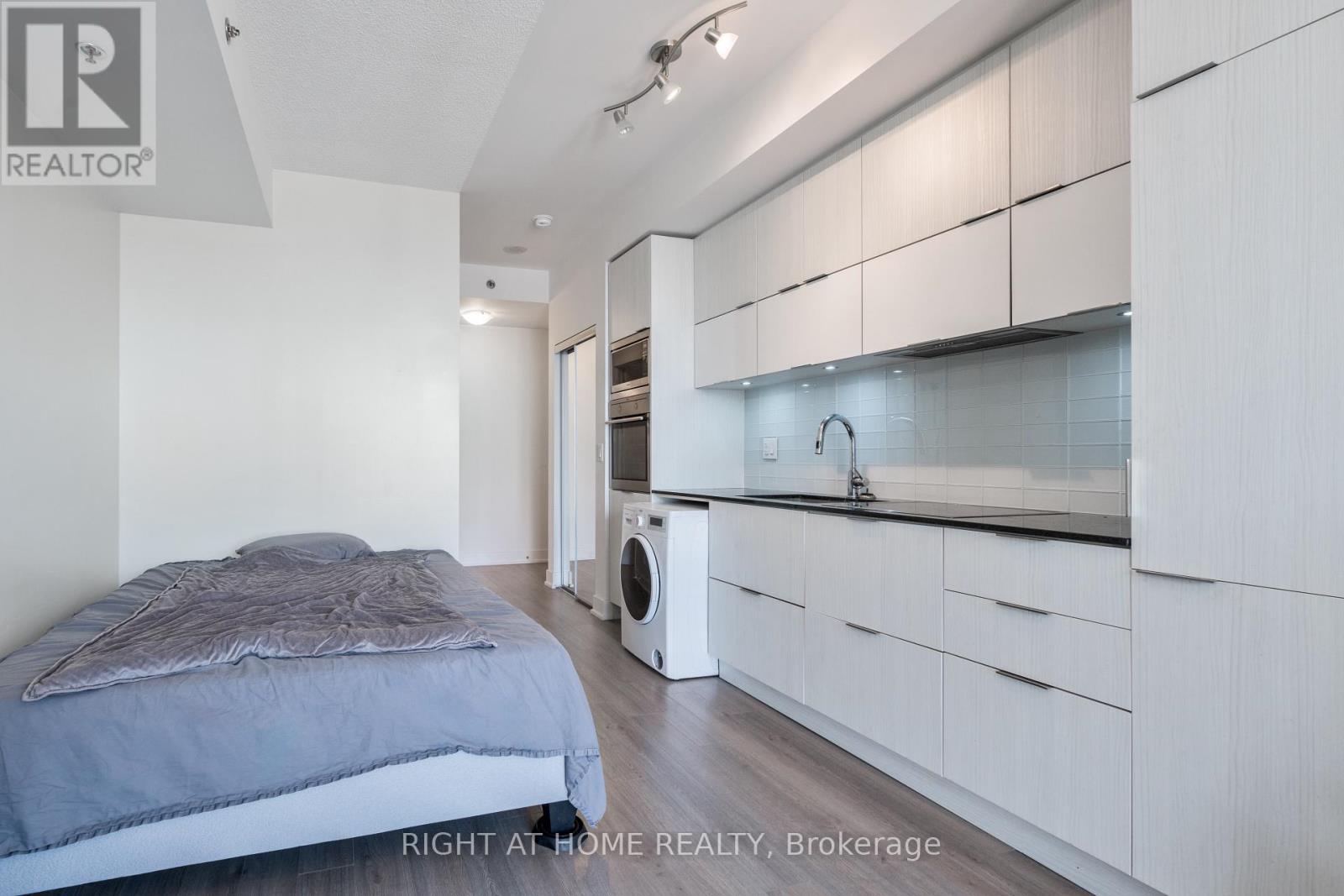 3509 - 318 RICHMOND STREET W, Toronto, Ontario