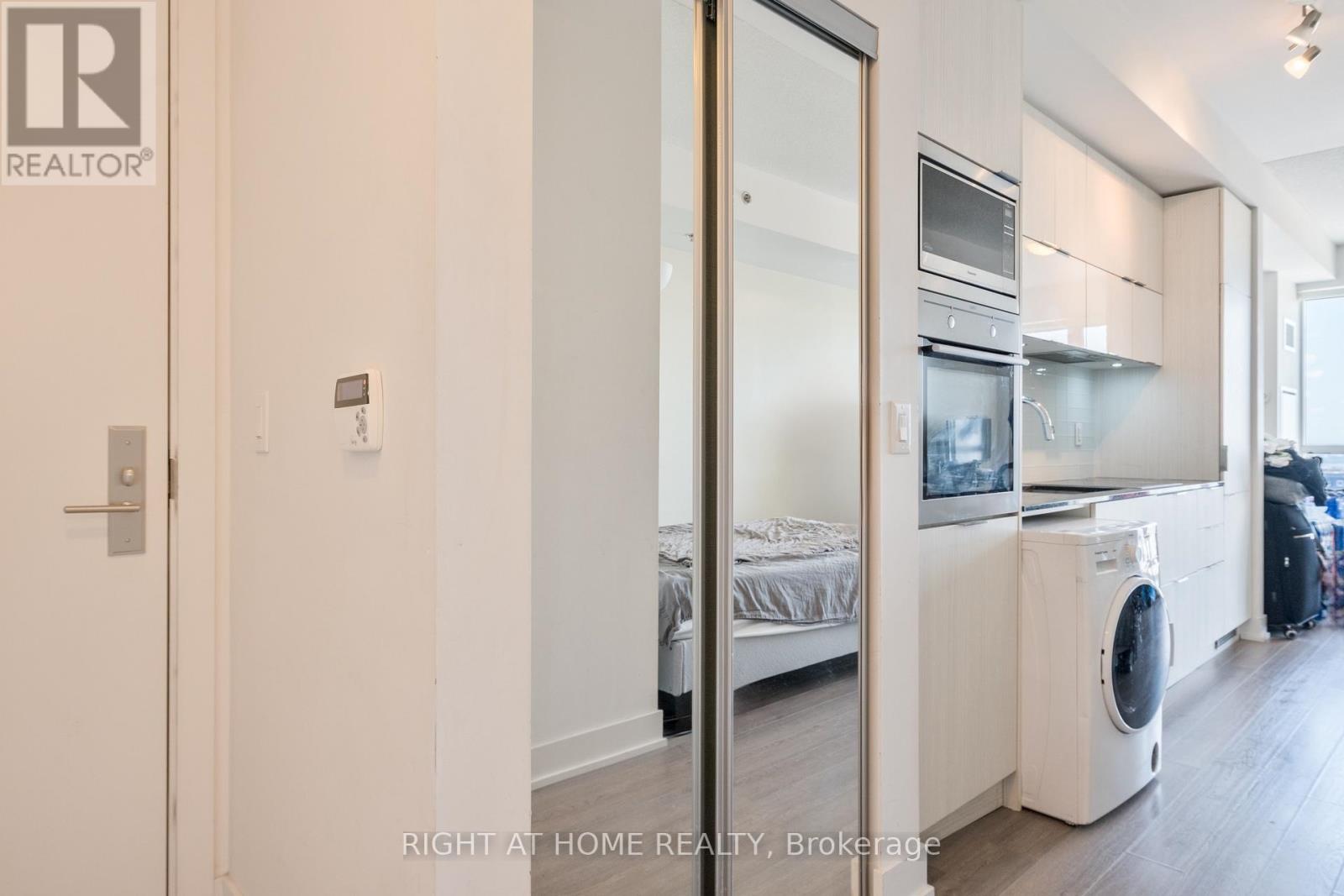 3509 - 318 Richmond Street W, Toronto, Ontario  M5V 0B4 - Photo 10 - C13778684