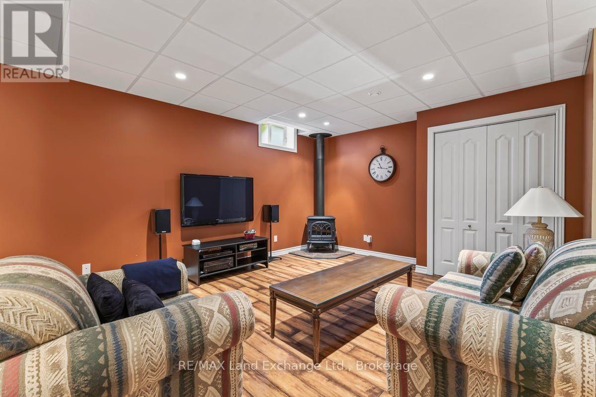 932 Parkwood Drive, Saugeen Shores, Ontario  N0H 2C2 - Photo 23 - X13778722