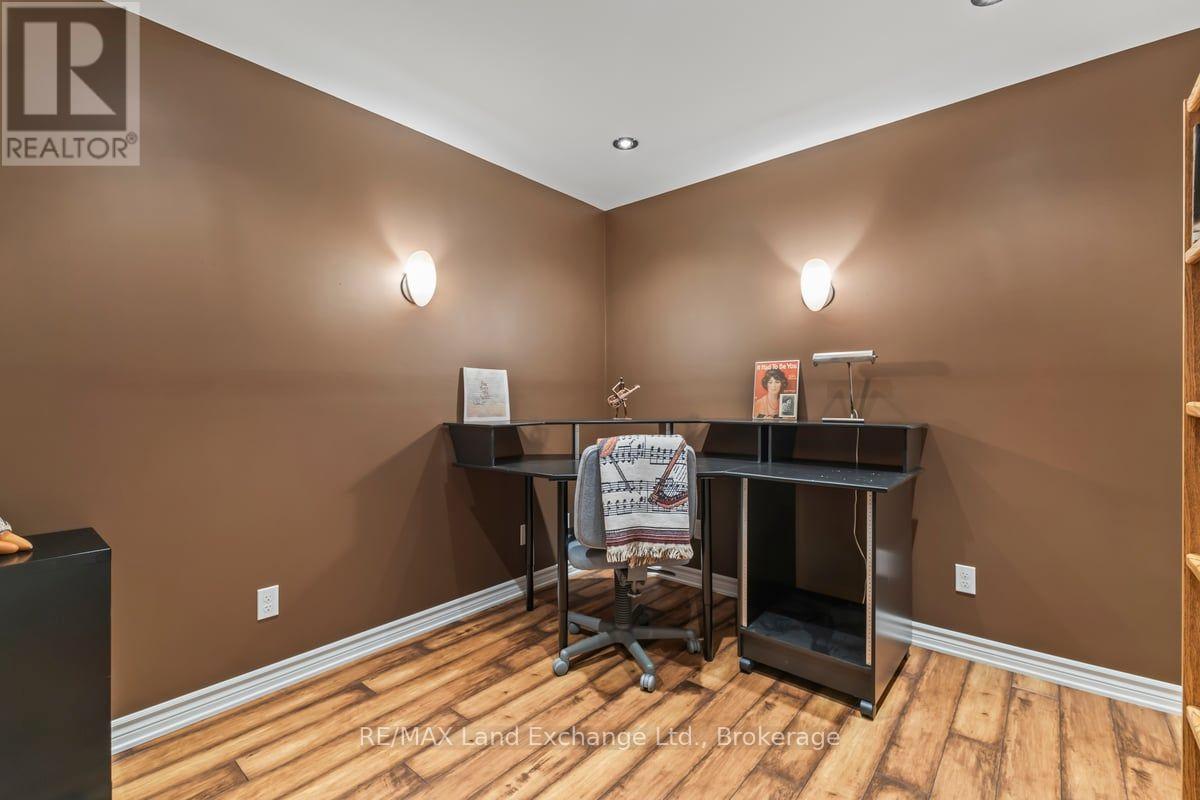 932 Parkwood Drive, Saugeen Shores, Ontario  N0H 2C2 - Photo 24 - X13778722
