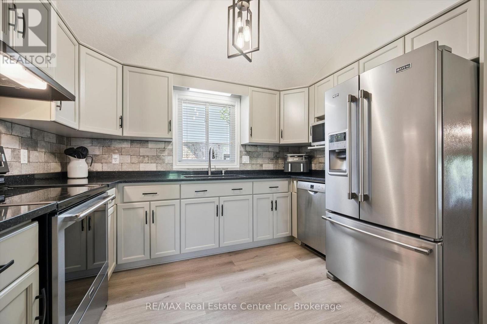 48 Abbeywood Crescent, Guelph (Willow West/sugarbush/west Acres), Ontario  N1K 1V2 - Photo 10 - X13778750