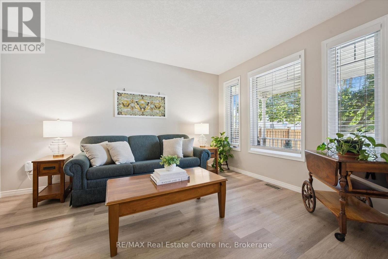 48 Abbeywood Crescent, Guelph (Willow West/sugarbush/west Acres), Ontario  N1K 1V2 - Photo 5 - X13778750