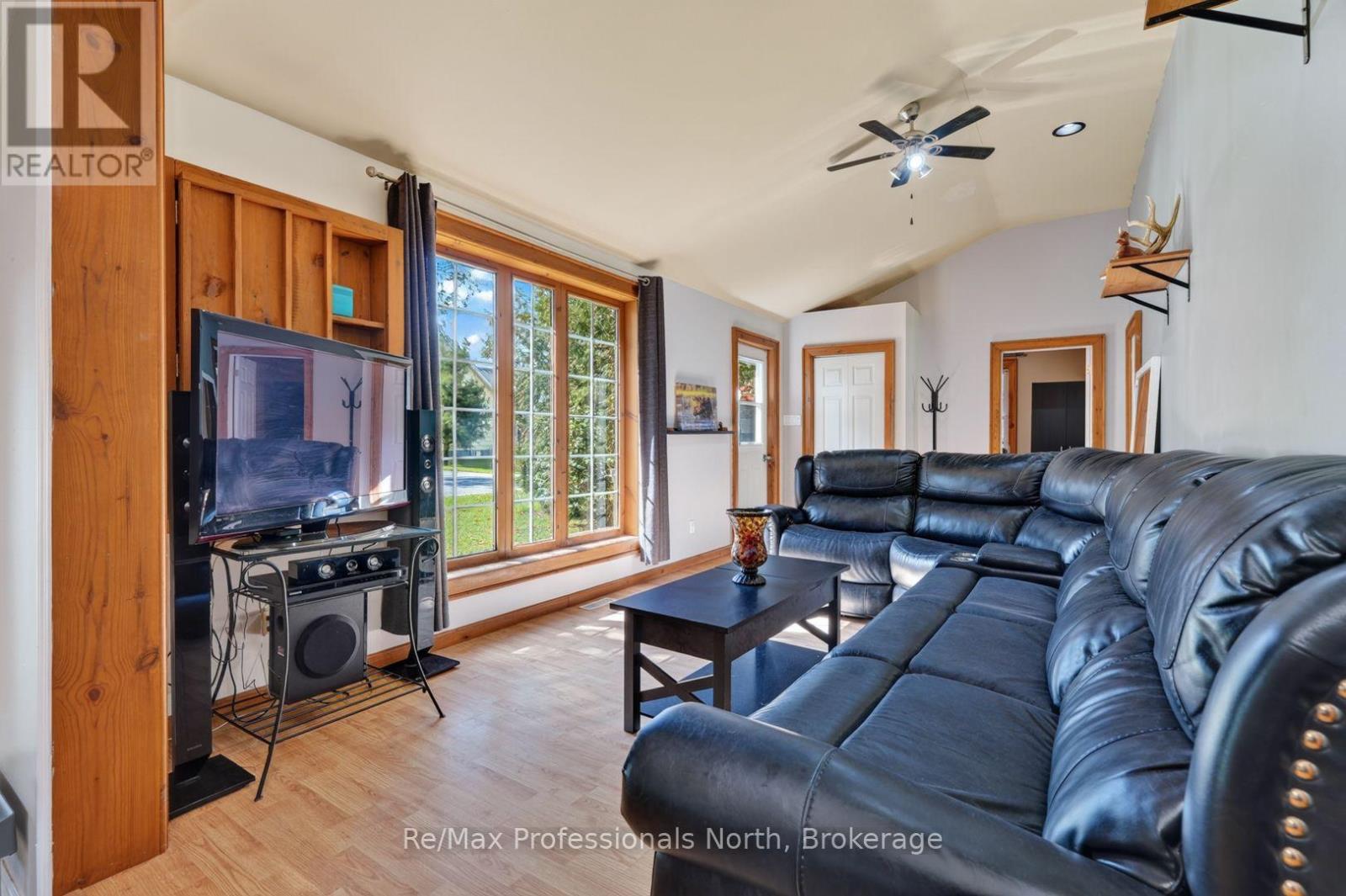 160 Isaac Street, Gravenhurst, Ontario  P1P 1G2 - Photo 4 - X13778762