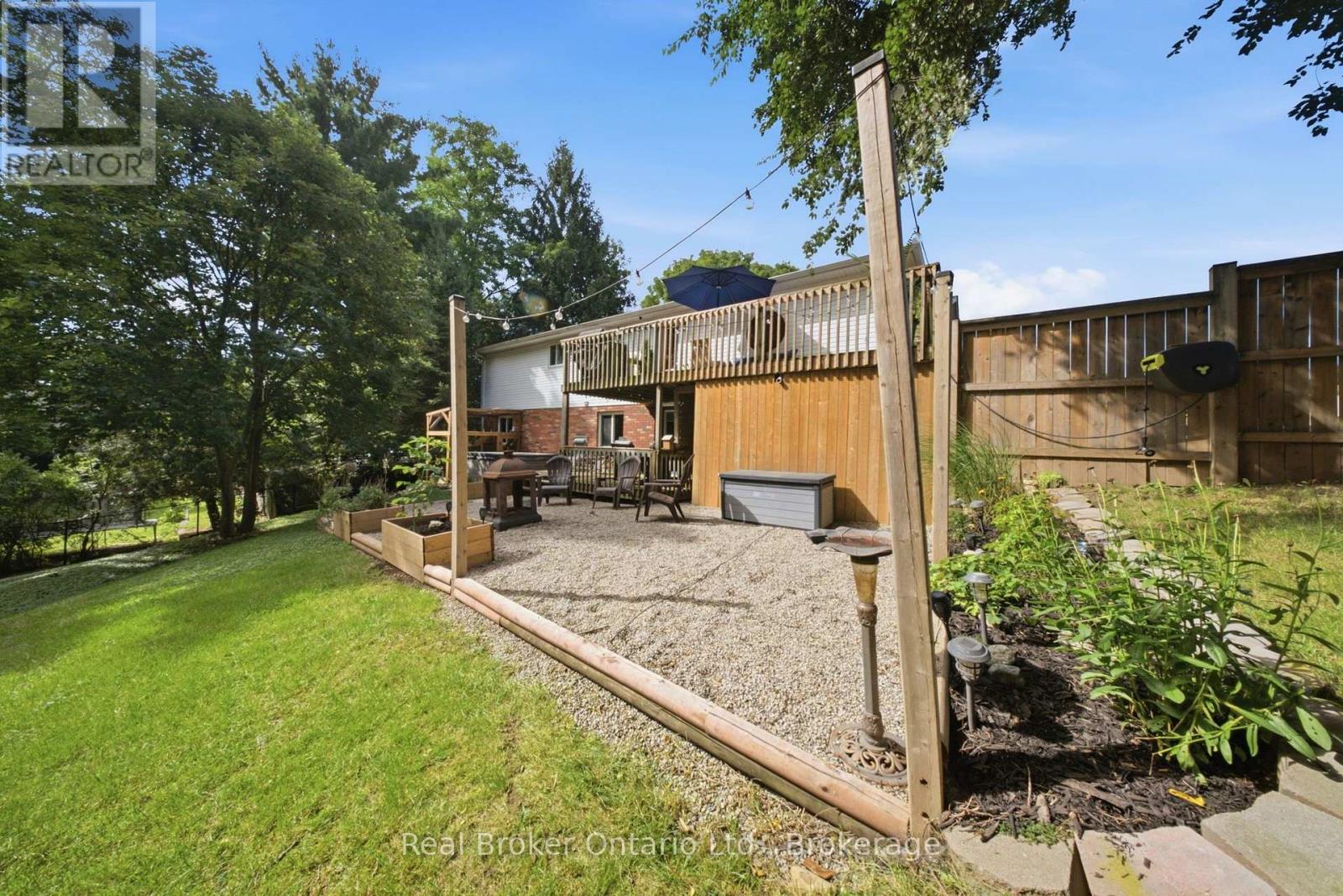11 Dundas Street W, Brant (Paris), Ontario  N3L 1E9 - Photo 36 - X13778768