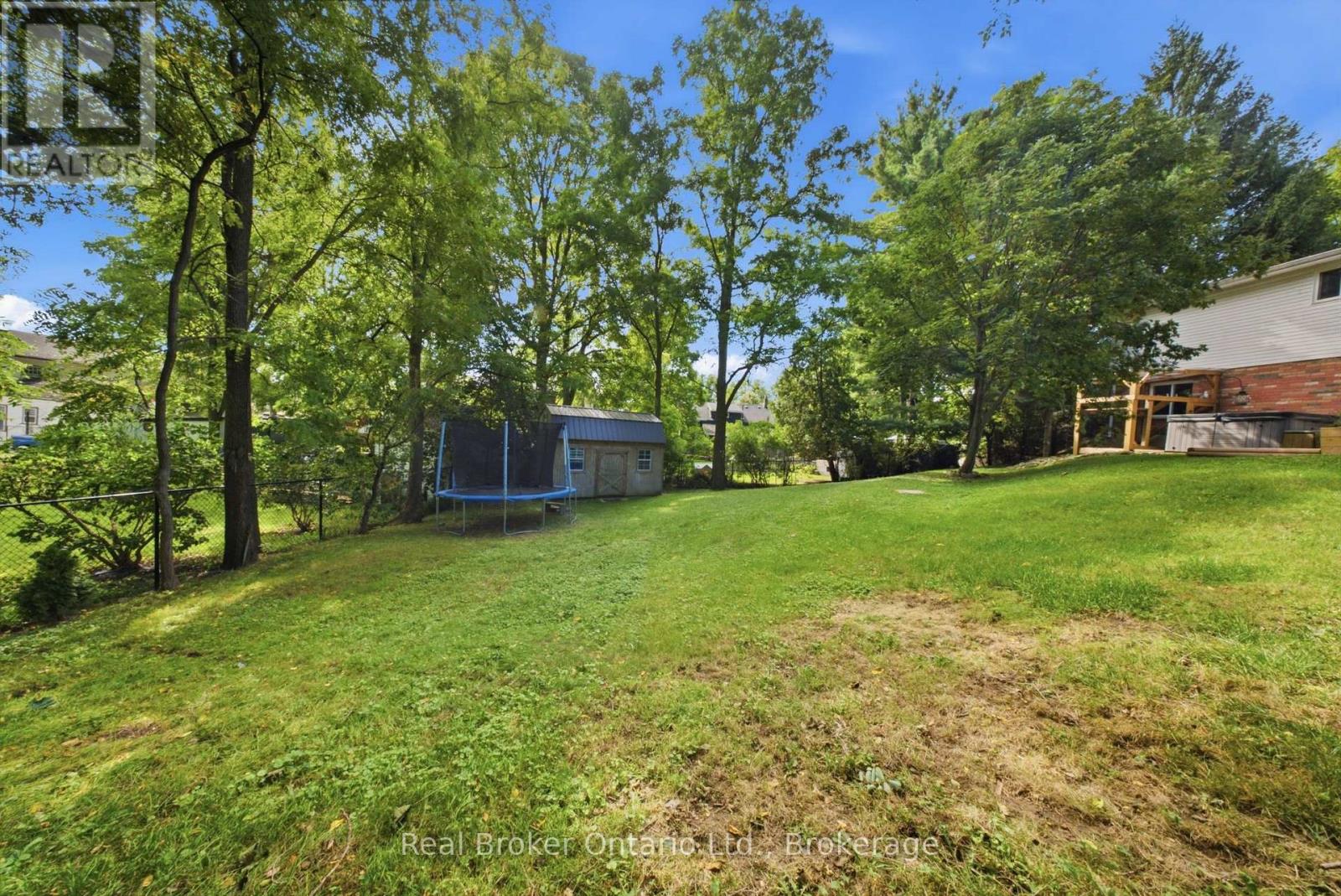 11 Dundas Street W, Brant (Paris), Ontario  N3L 1E9 - Photo 41 - X13778768