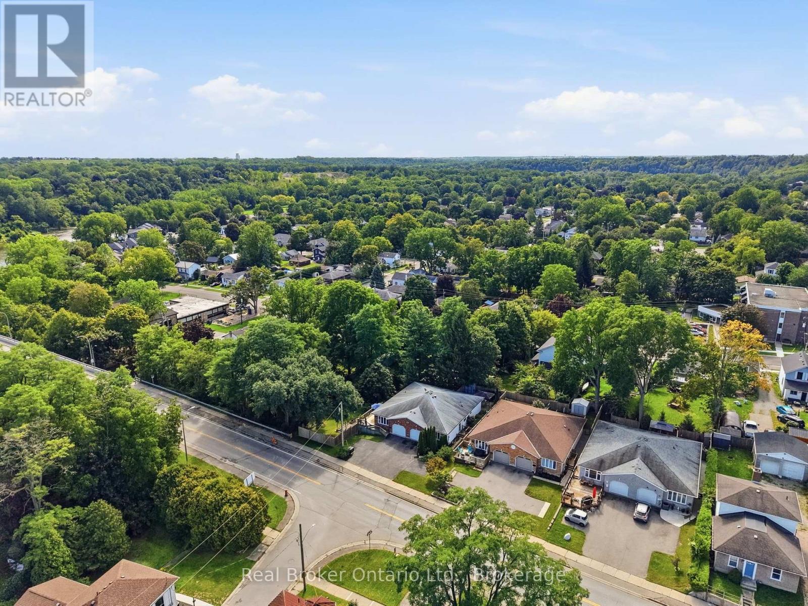 11 Dundas Street W, Brant (Paris), Ontario  N3L 1E9 - Photo 44 - X13778768