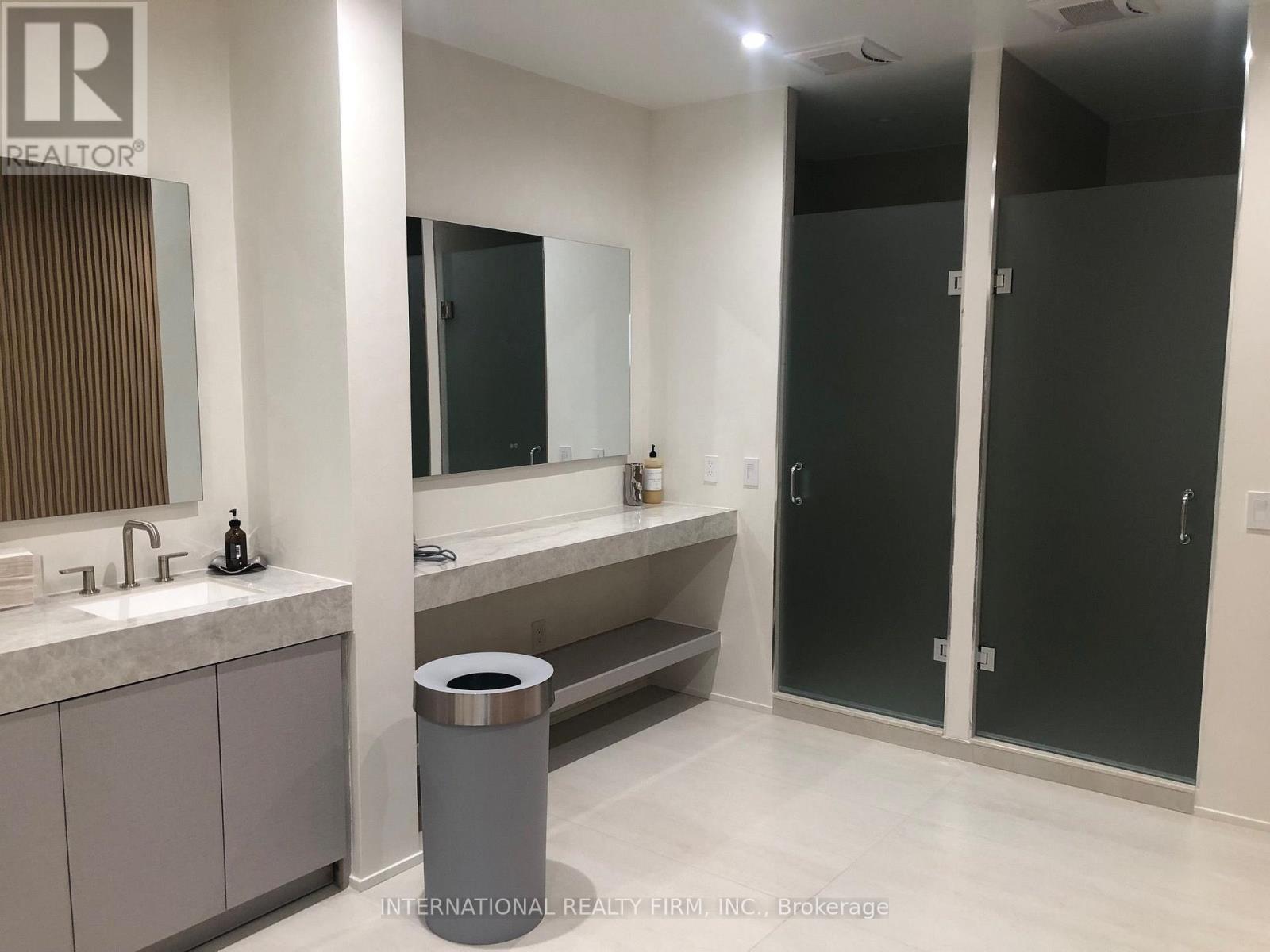 1517-19 O Connor Drive, Toronto, Ontario  M4B 2V5 - Photo 8 - E13778662