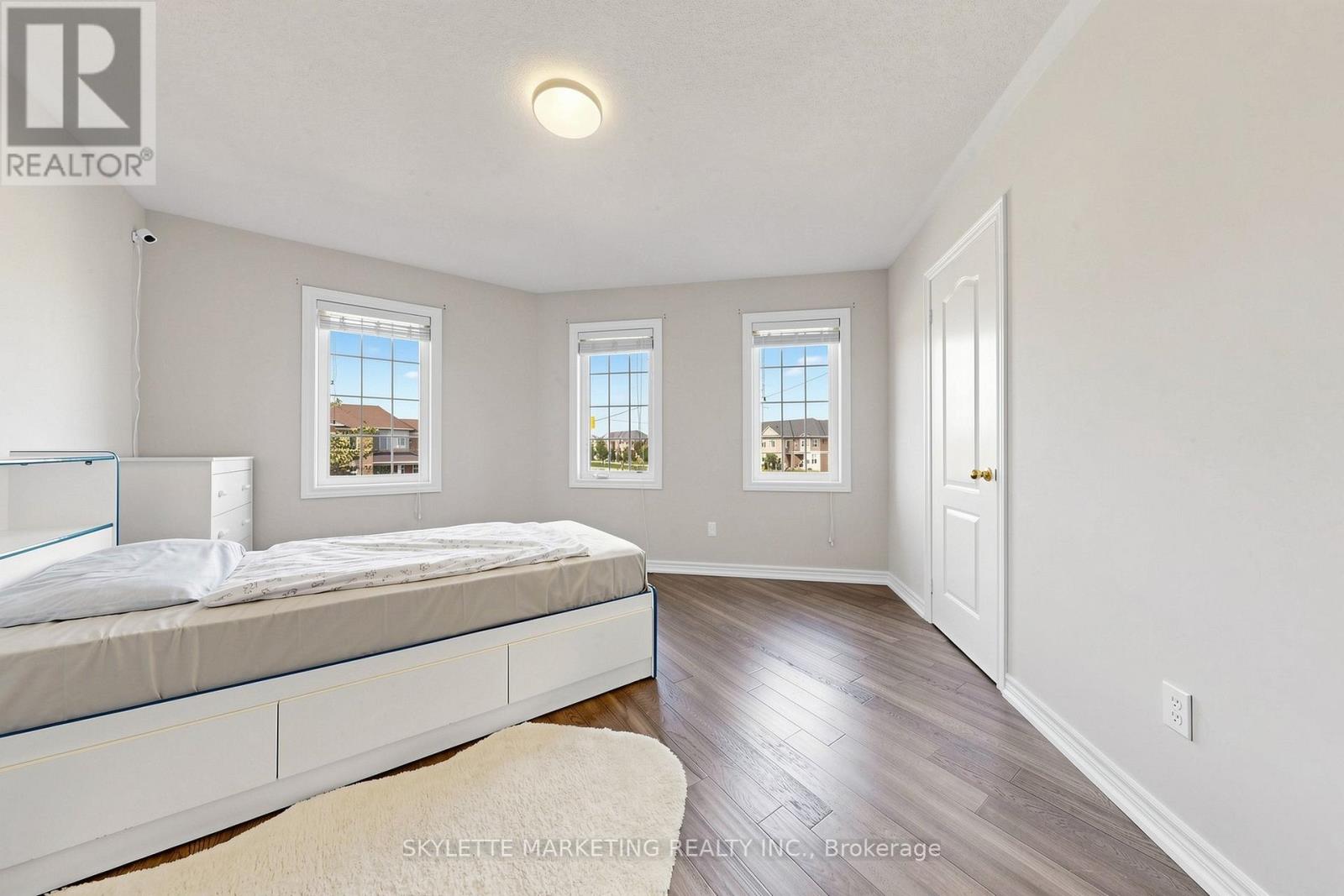 2417 Bur Oak Avenue, Markham, Ontario  L6E 1J6 - Photo 23 - N13778746