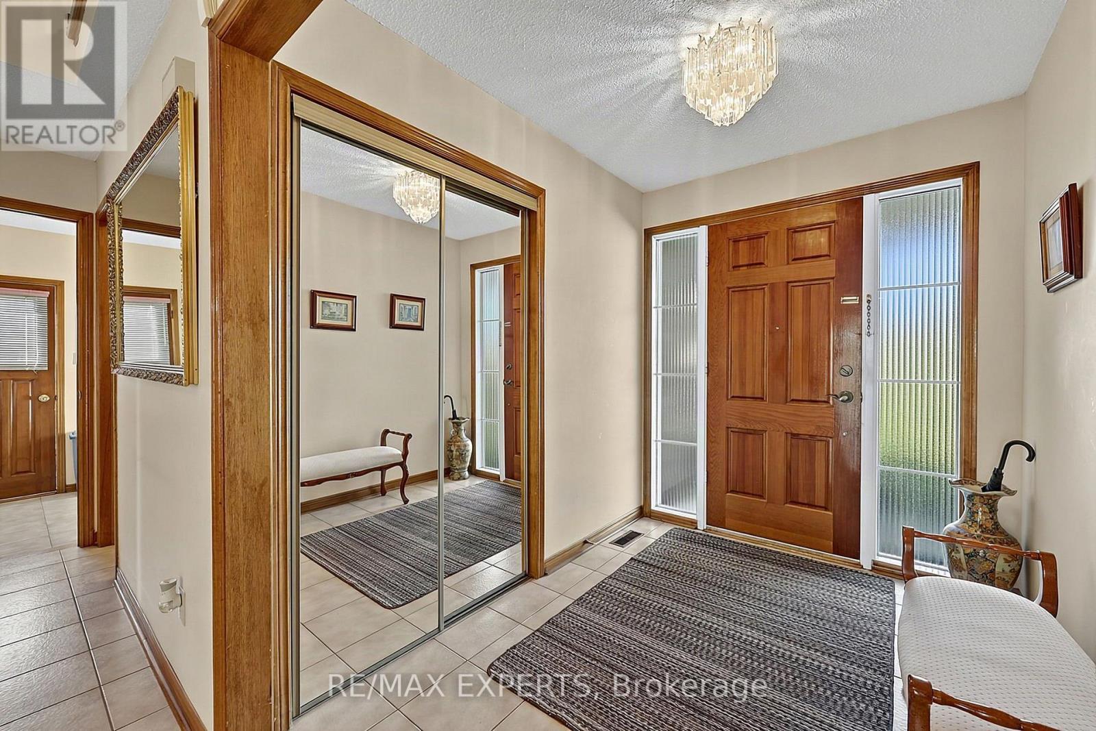 179 Bordeaux Drive, Vaughan, Ontario  L4L 8B6 - Photo 5 - N13778766