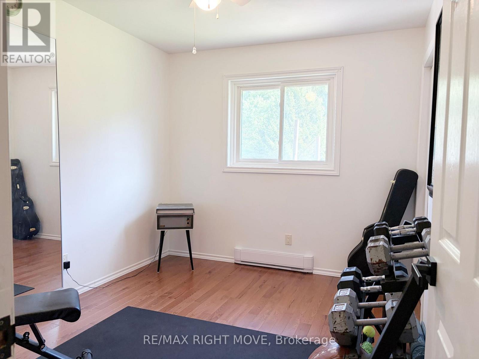 8020 Park Lane Crescent, Ramara, Ontario  L0K 2B0 - Photo 11 - S13778682