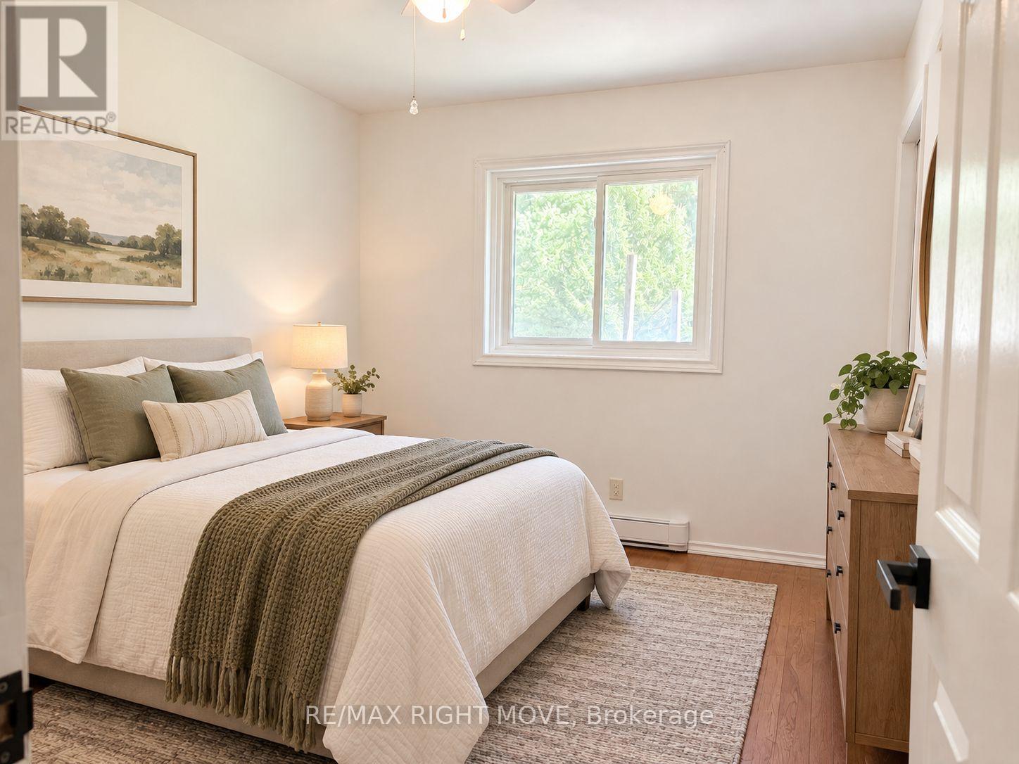 8020 Park Lane Crescent, Ramara, Ontario  L0K 2B0 - Photo 12 - S13778682