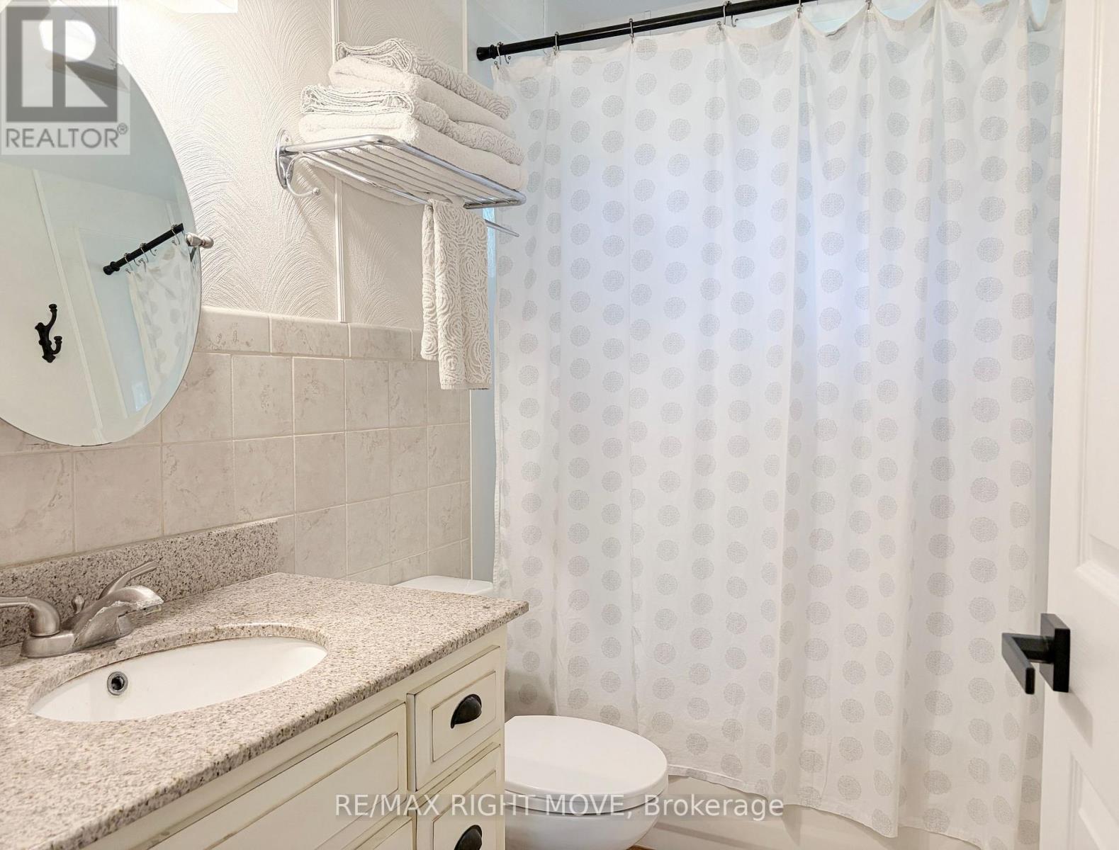 8020 Park Lane Crescent, Ramara, Ontario  L0K 2B0 - Photo 16 - S13778682