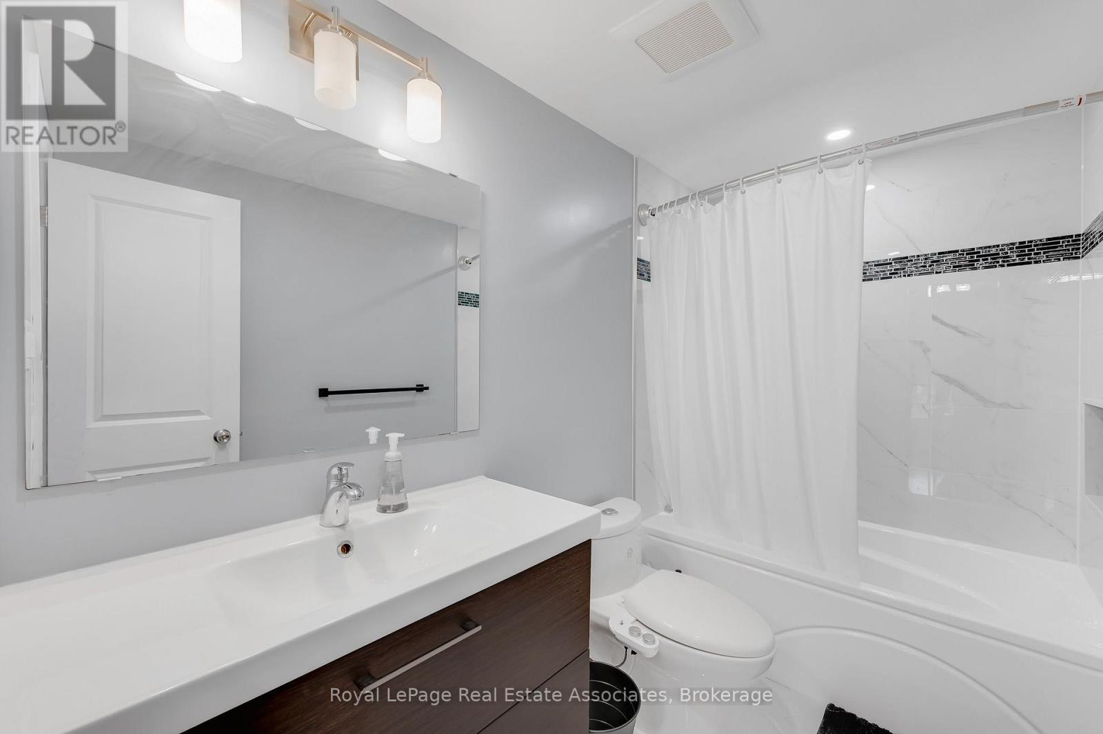 2782 Hollington Crescent, Mississauga, Ontario L5K 1E9 - Photo 20 - W13778656