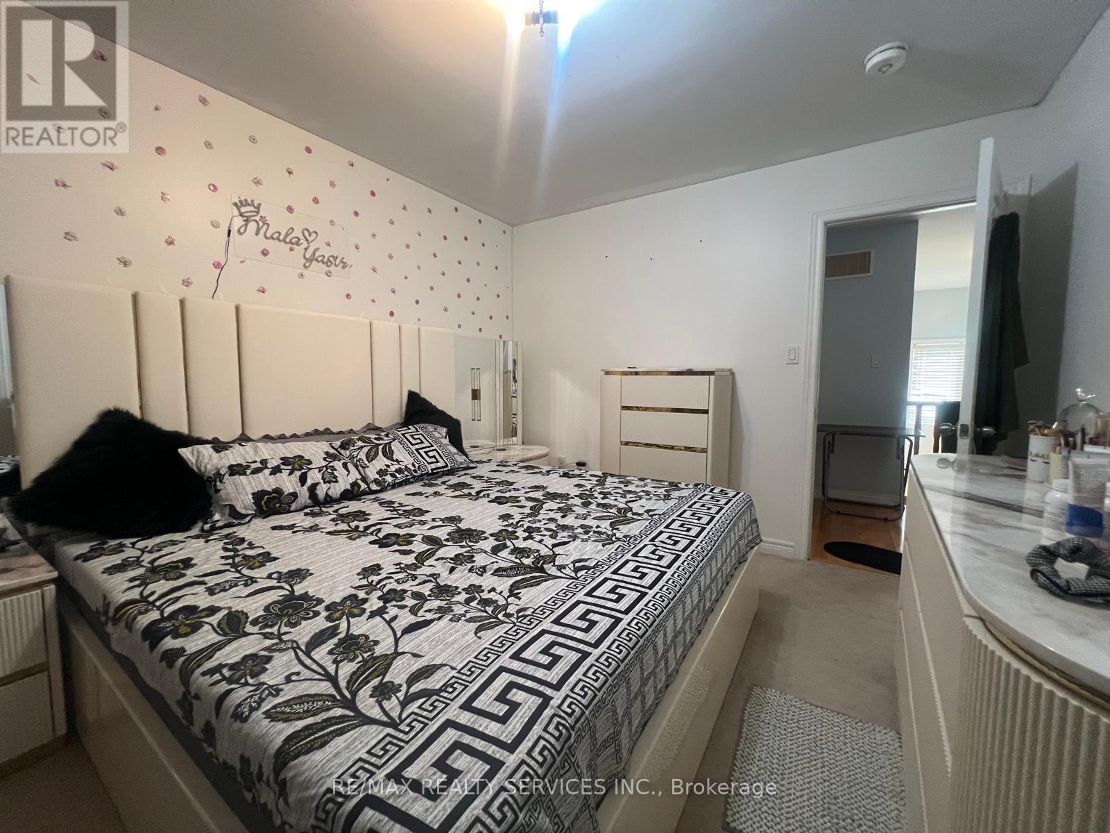 3 Noranda Crescent, Brampton, Ontario  L6Y 0M7 - Photo 9 - W13778668