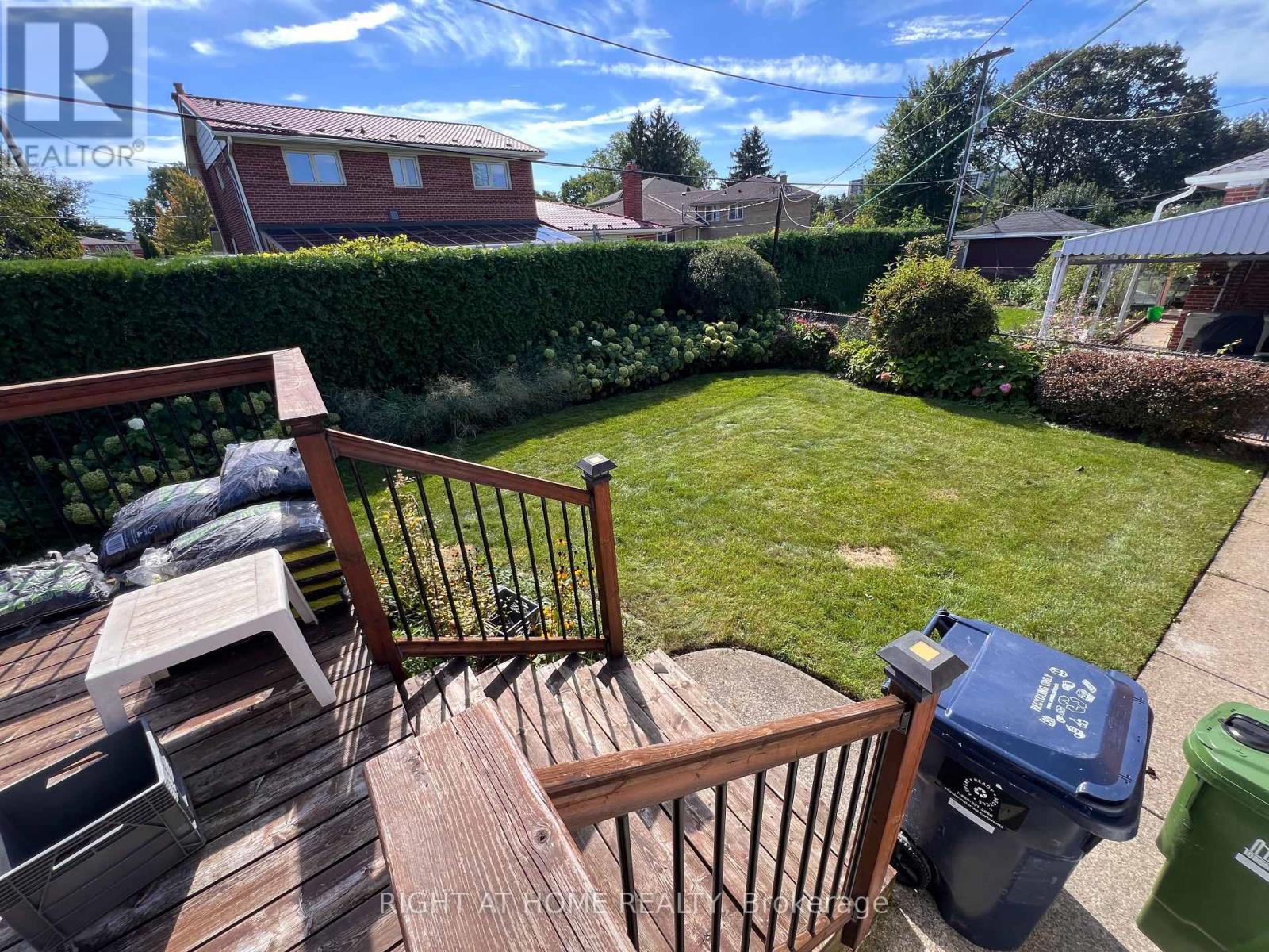 Upper - 30 Norbert Crescent, Toronto, Ontario  M9C 3J9 - Photo 20 - W13778708