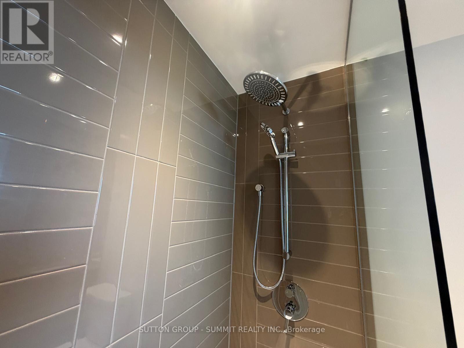 1802 - 448 Burnhamthorpe Road W, Mississauga, Ontario L5B 0M3 - Photo 18 - W13778712
