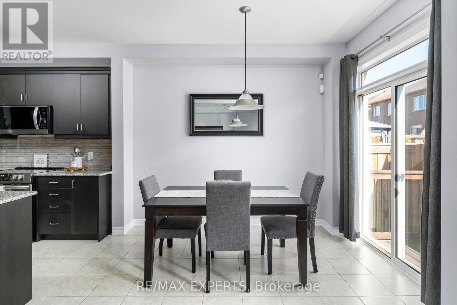 45 Maple Trail Road, Caledon, Ontario  L7C 2C7 - Photo 12 - W13778720