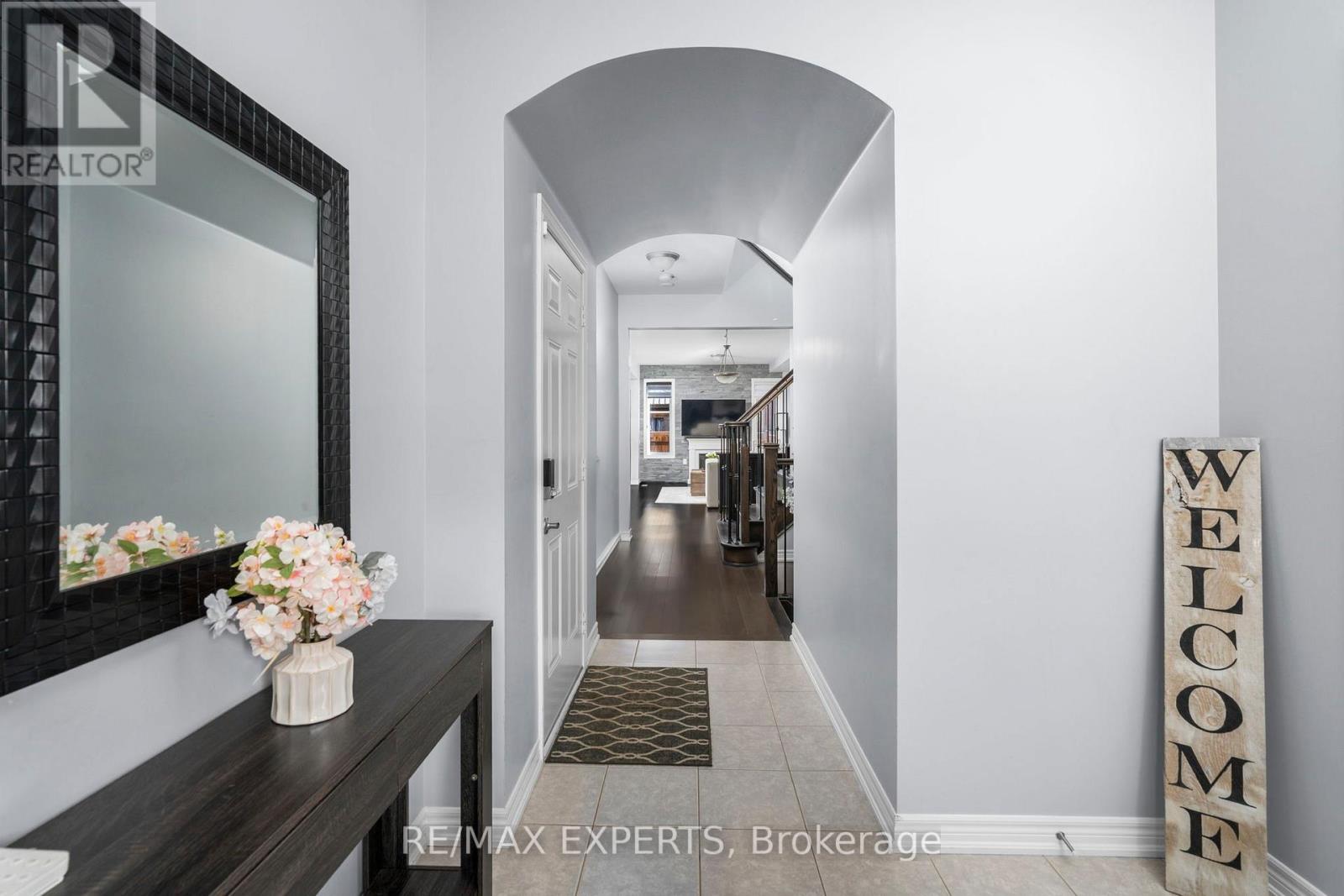 45 Maple Trail Road, Caledon, Ontario  L7C 2C7 - Photo 4 - W13778720