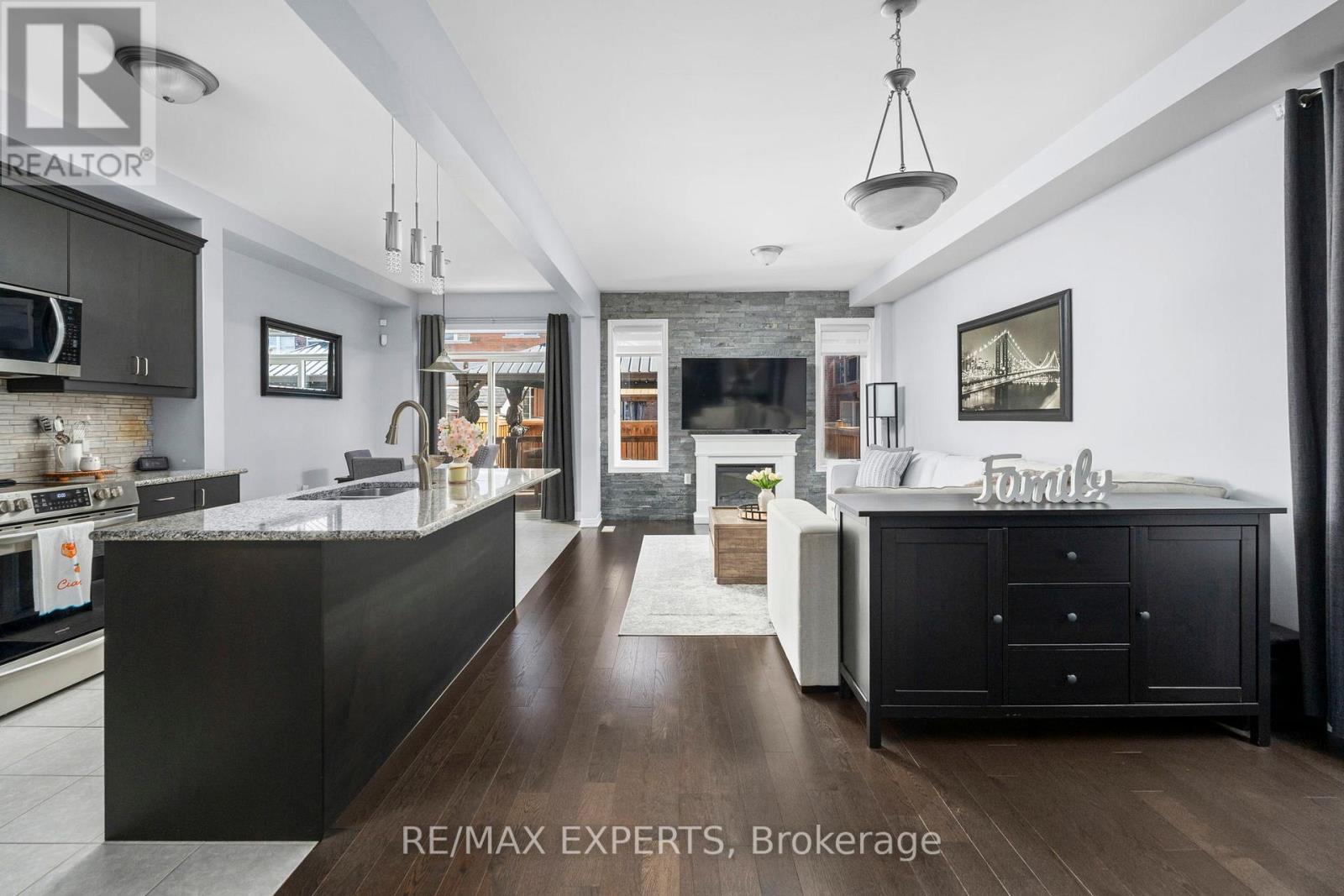 45 Maple Trail Road, Caledon, Ontario  L7C 2C7 - Photo 7 - W13778720