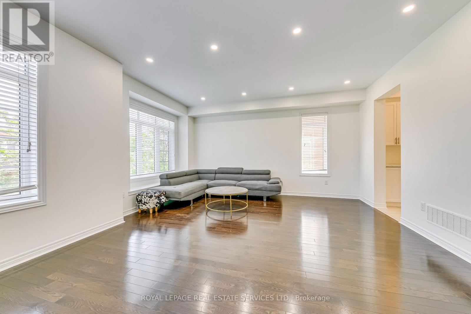 3072 Eberly Woods Drive, Oakville, Ontario L6M 0T5 - Photo 10 - W13778724