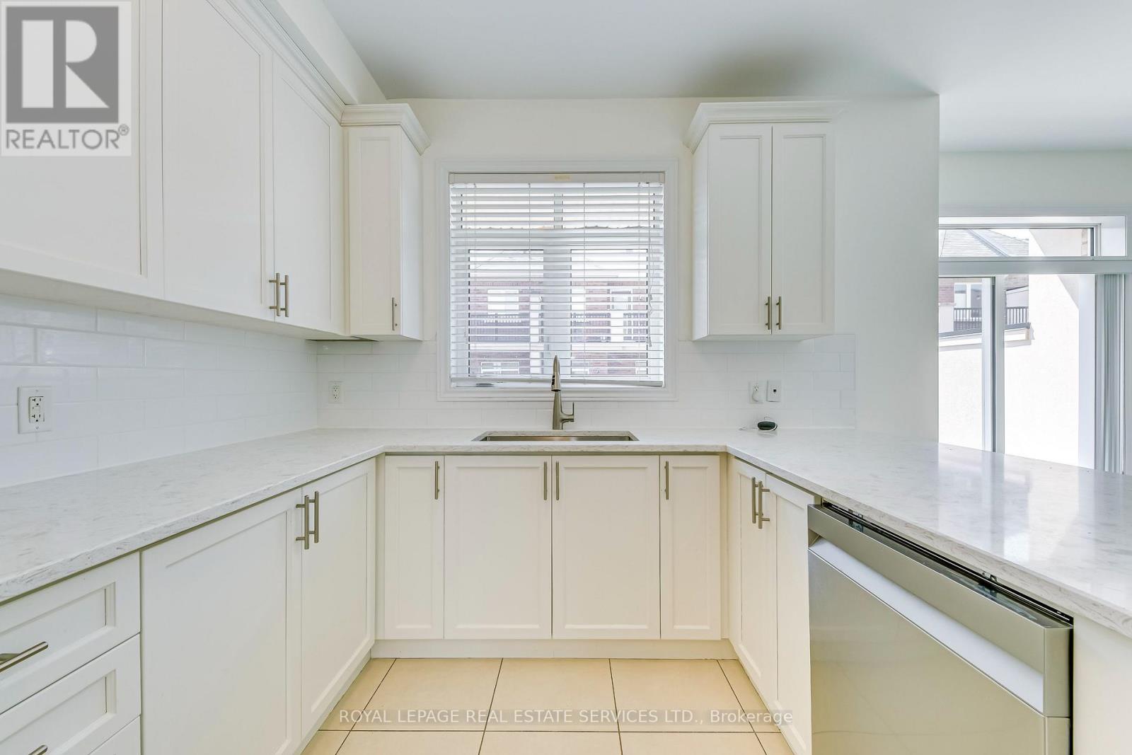 3072 Eberly Woods Drive, Oakville, Ontario L6M 0T5 - Photo 16 - W13778724