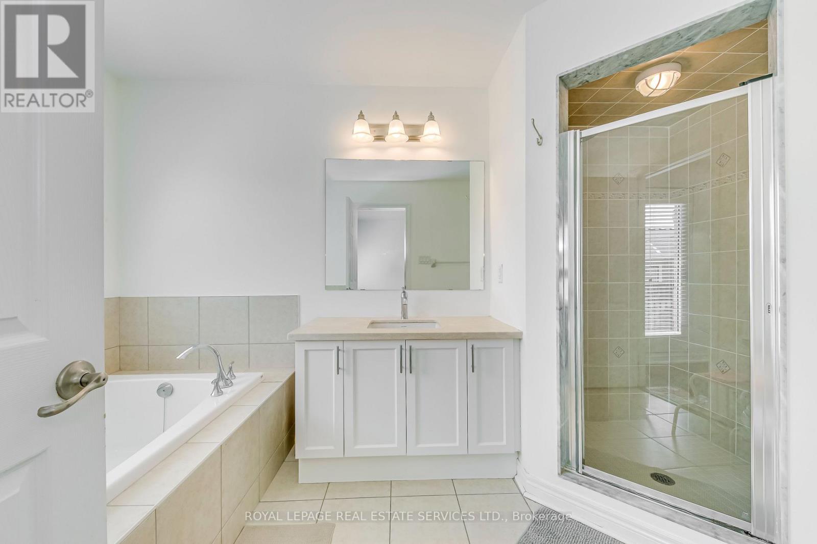3072 Eberly Woods Drive, Oakville, Ontario L6M 0T5 - Photo 29 - W13778724