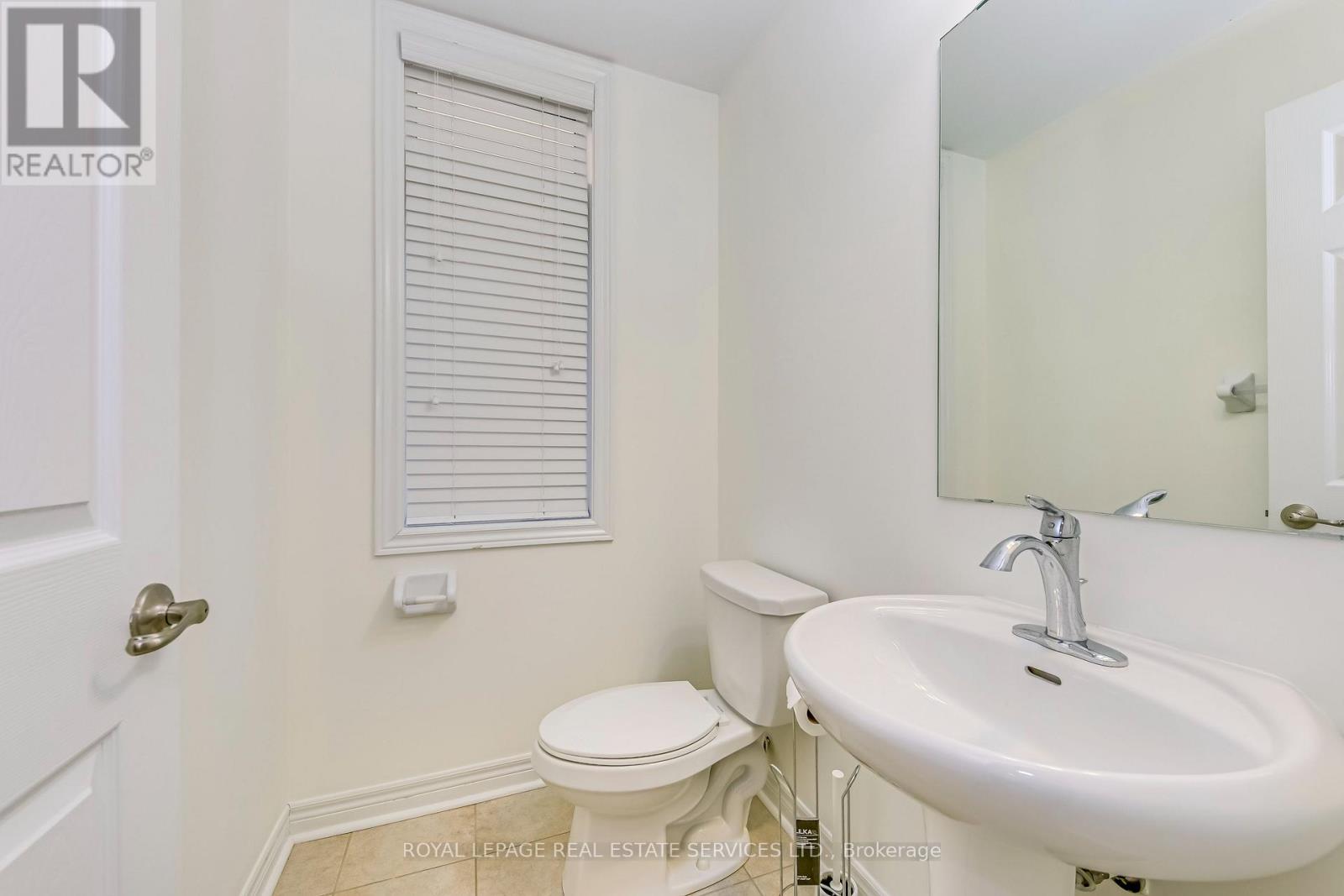 3072 Eberly Woods Drive, Oakville, Ontario L6M 0T5 - Photo 5 - W13778724