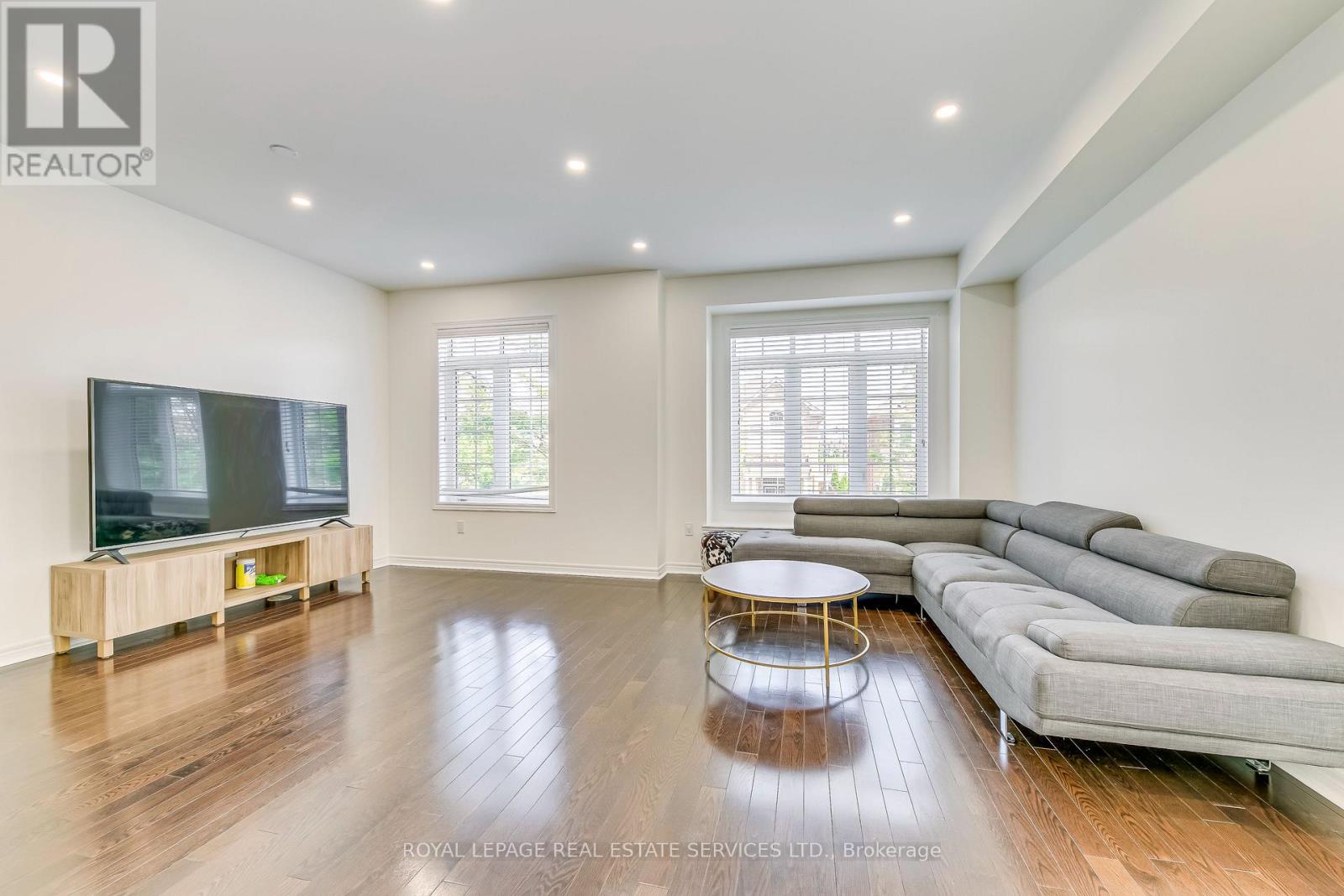 3072 Eberly Woods Drive, Oakville, Ontario L6M 0T5 - Photo 8 - W13778724
