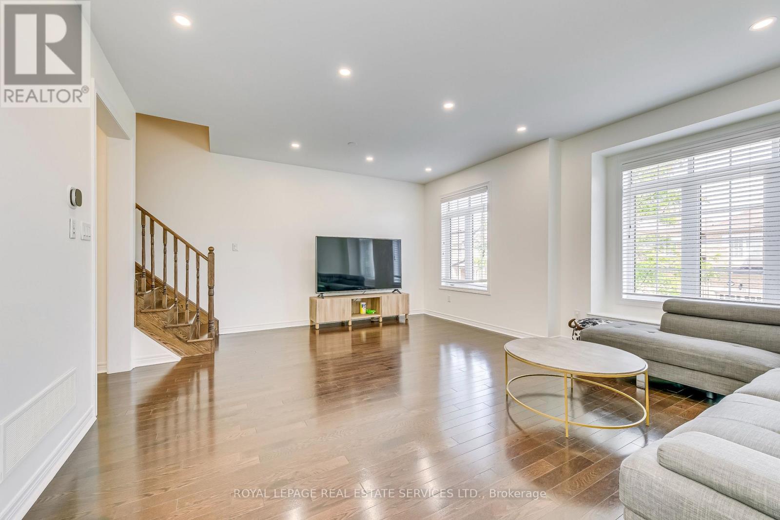 3072 Eberly Woods Drive, Oakville, Ontario L6M 0T5 - Photo 9 - W13778724