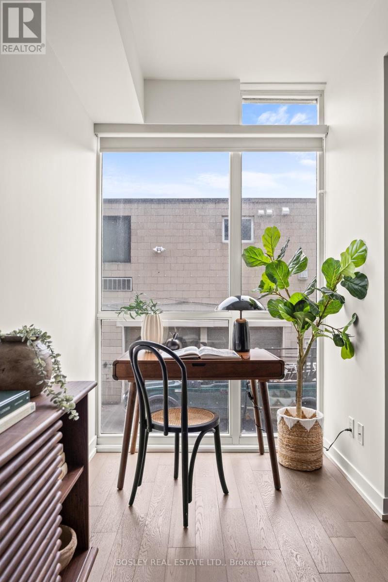 205 - 36 Howard Park Avenue, Toronto, Ontario  M6R 0A5 - Photo 18 - W13778758