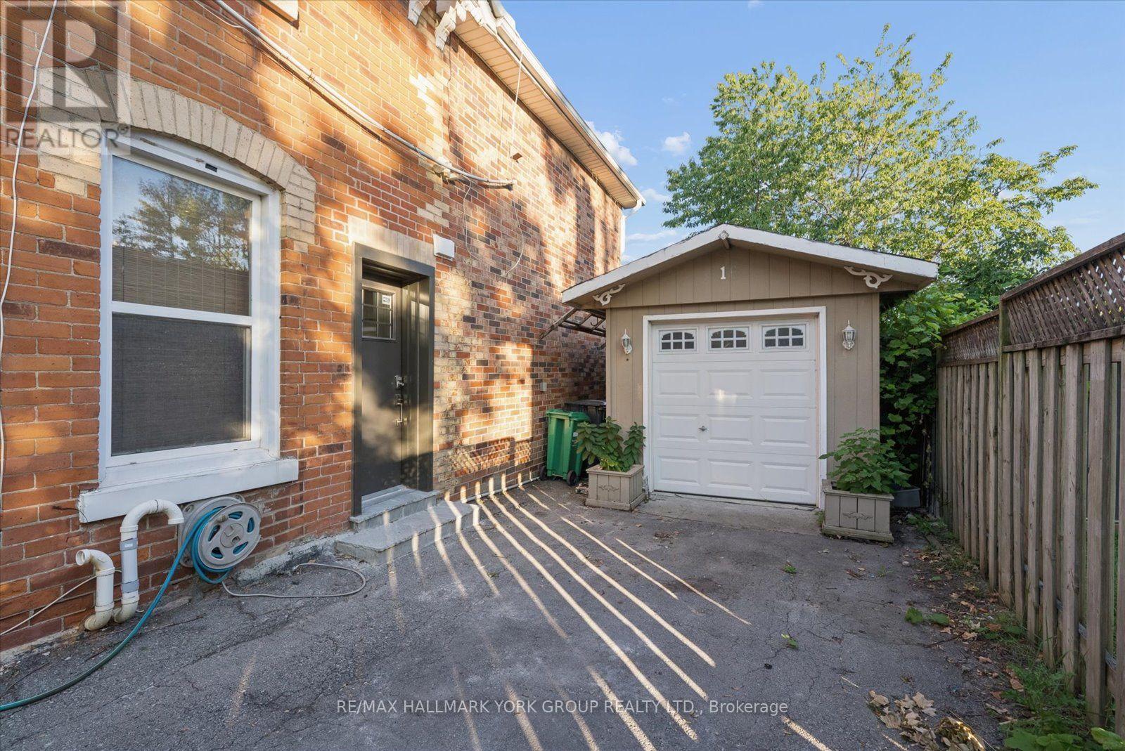 16 Scarboro Street, Mississauga, Ontario  L4T 1E4 - Photo 32 - W13778772
