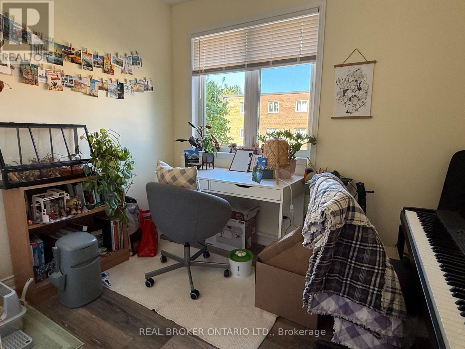 210 - 70 First Street, Orangeville, Ontario  L9W 2E5 - Photo 4 - W13778776