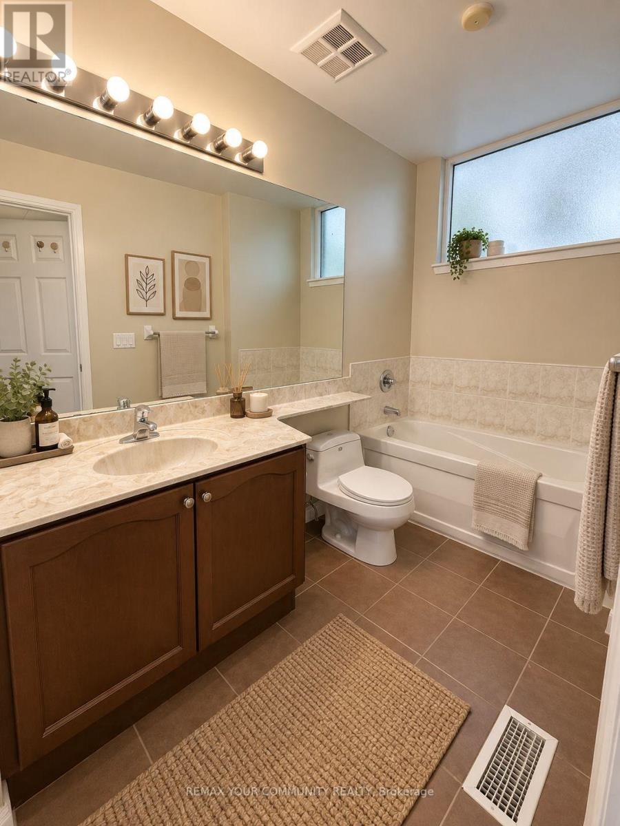 Th 128 - 70 Absolute Avenue, Mississauga, Ontario  L4Z 0A4 - Photo 12 - W13778780