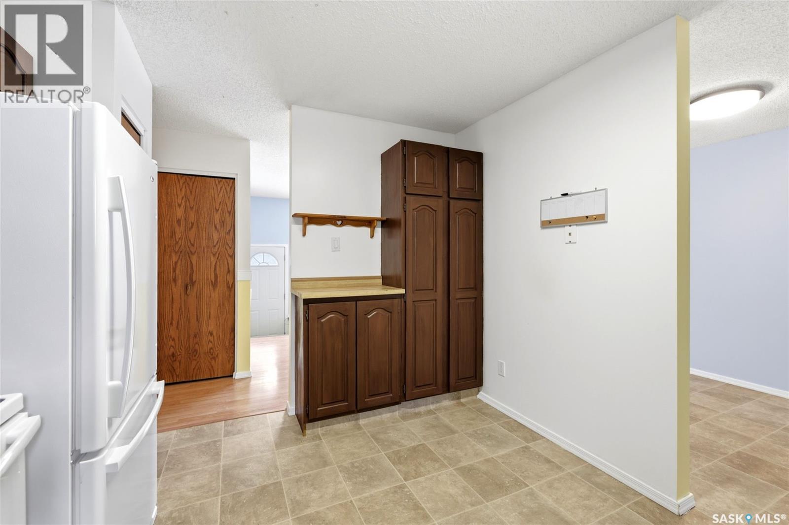87 Vernon Crescent, Regina, Saskatchewan  S4R 7S8 - Photo 9 - SK048358